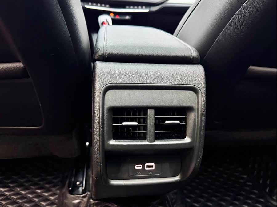 2020 immagine di auto #19
