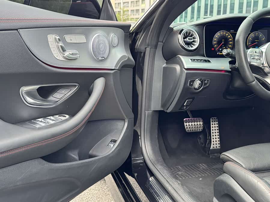 Mercedes-Benz E AMG 2020 car image #19