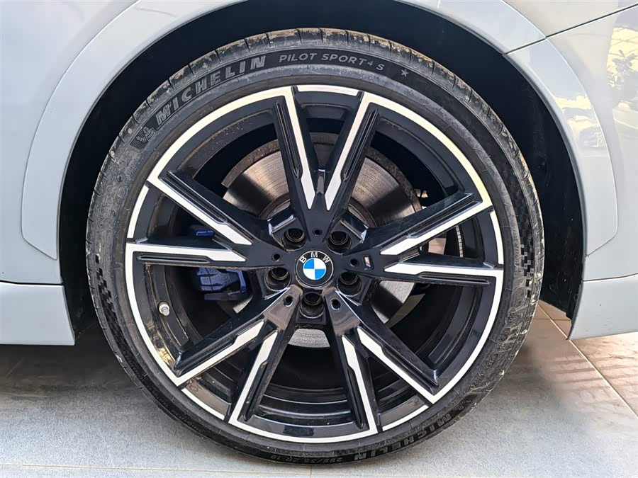 BMW M240i 2025 immagine di auto #19