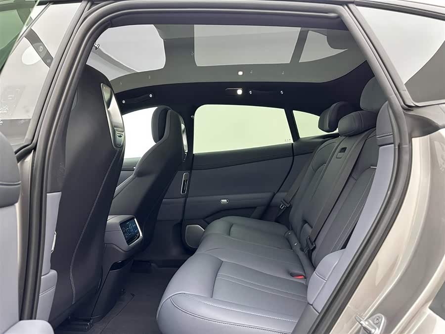 MI YU7 2025 #19 MI YU7 2025 car image #19