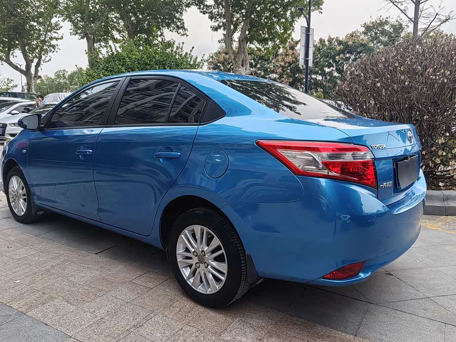 Toyota Vios 2015 изображение автомобиля #19