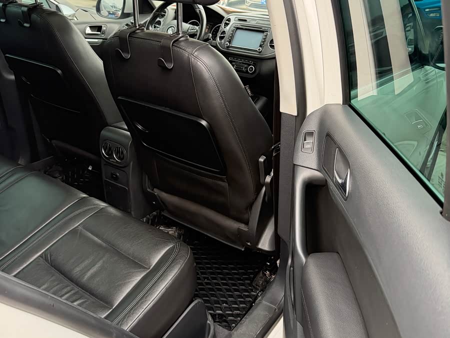 大众 Tiguan 2012 汽车图片 #19