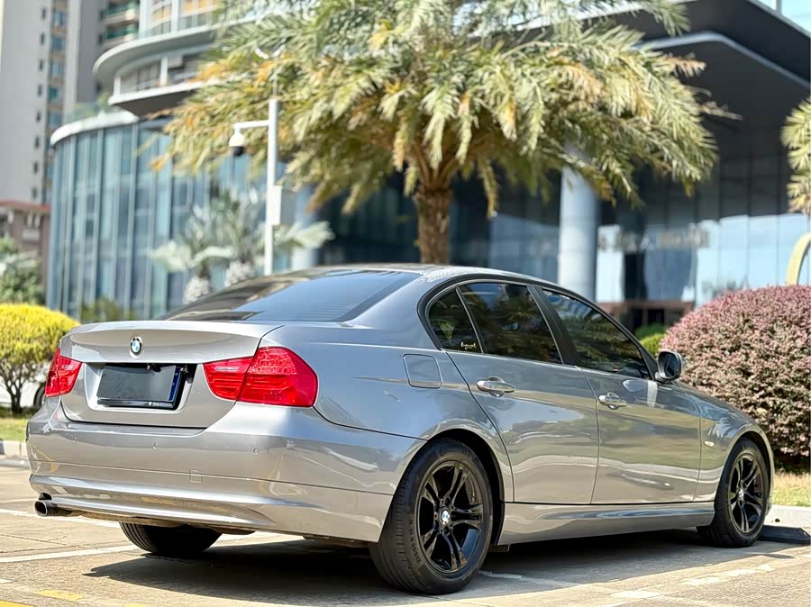 BMW 3 Series (Imported) 2012 car image #19