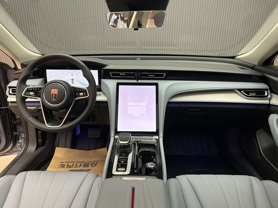 HongQi H5 PHEV 2025 #19 HongQi H5 PHEV 2025 car image #19