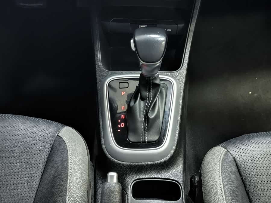 起亚 奕跑 2021 汽车图片 #19