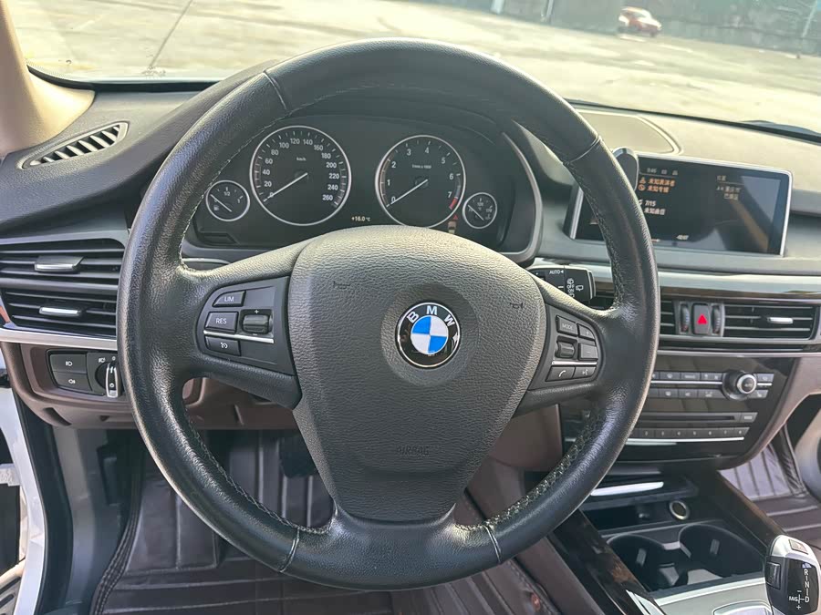 BMW X5 (Imported) 2015 #19 BMW X5 (Imported) 2015 car image #19