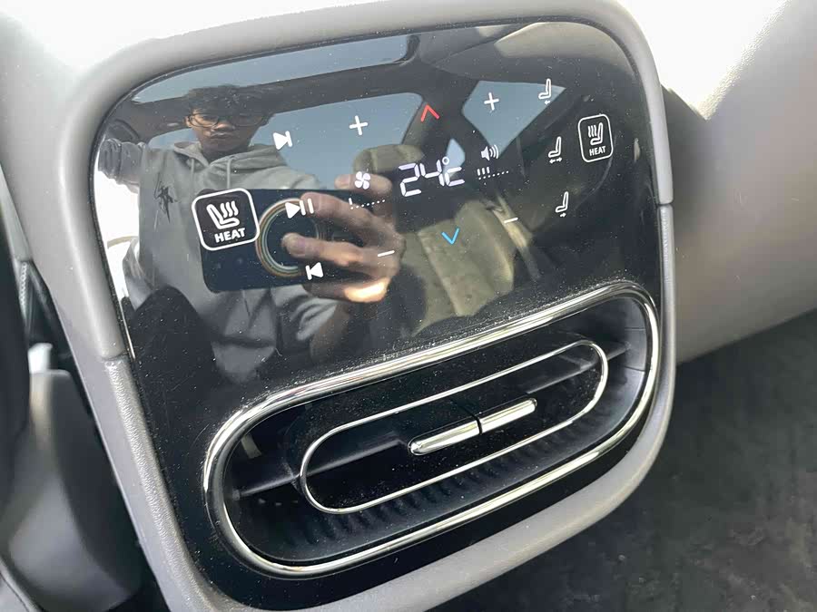 零跑汽车 零跑C01 2022 汽车图片 #19