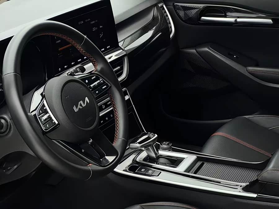 Kia Stonic 2021 car image #19