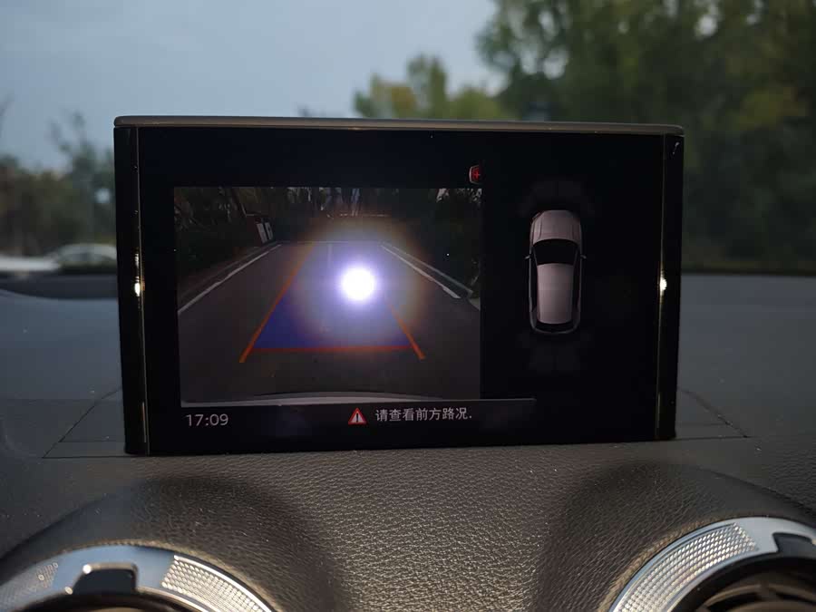 Audi Q2L 2021 car image #19