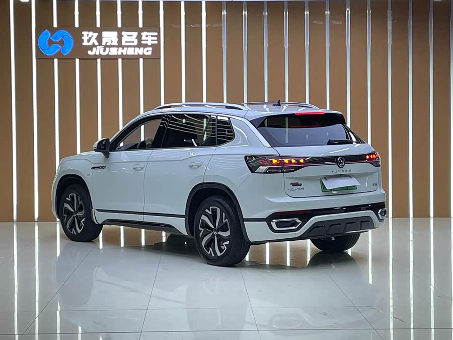 Volkswagen Tayron GTE 2023 #19 Volkswagen Tayron GTE 2023 car image #19