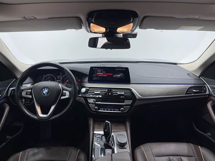 宝马 宝马5系新能源 2019 汽车图片 #19