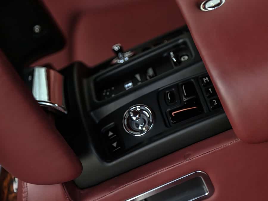 劳斯莱斯 幻影 2013 #19 劳斯莱斯 幻影 2013 汽车图片 #19