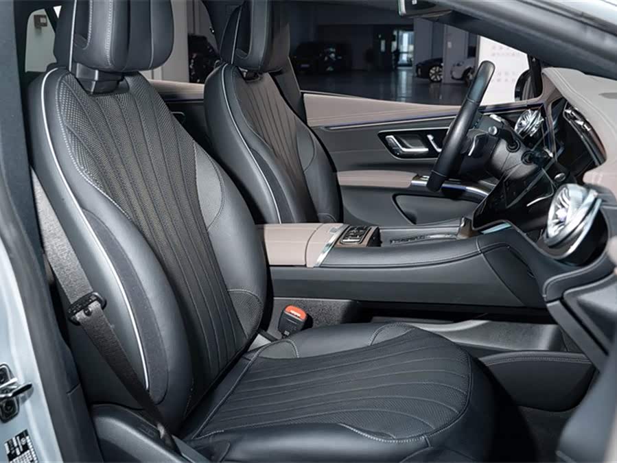 Mercedes-Benz EQS Class 2022 immagine di auto #19