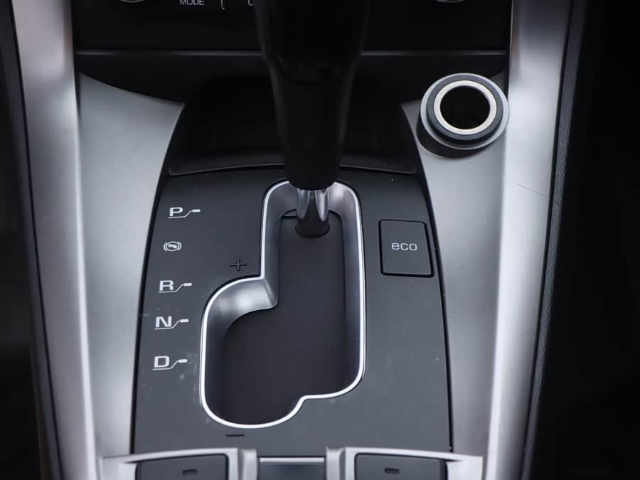 Chevrolet Captiva 2017 car image #19