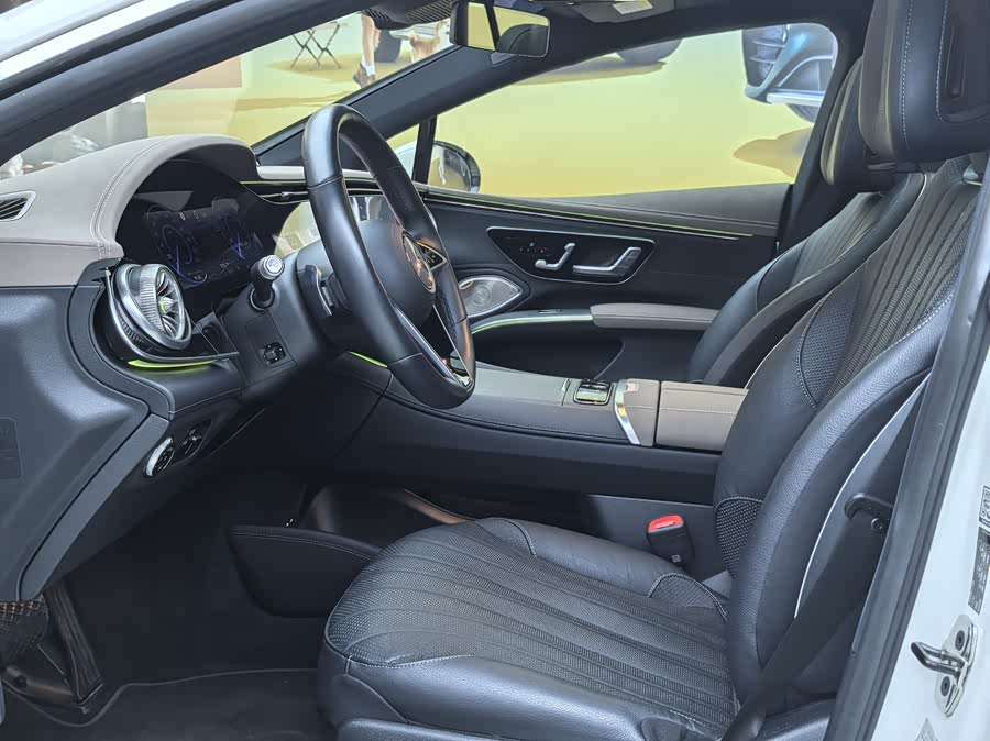 Mercedes-Benz EQS Class 2023 car image #19