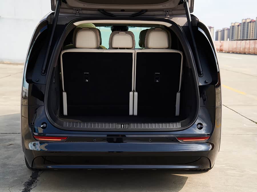 理想汽车 理想MEGA 2024 汽车图片 #19