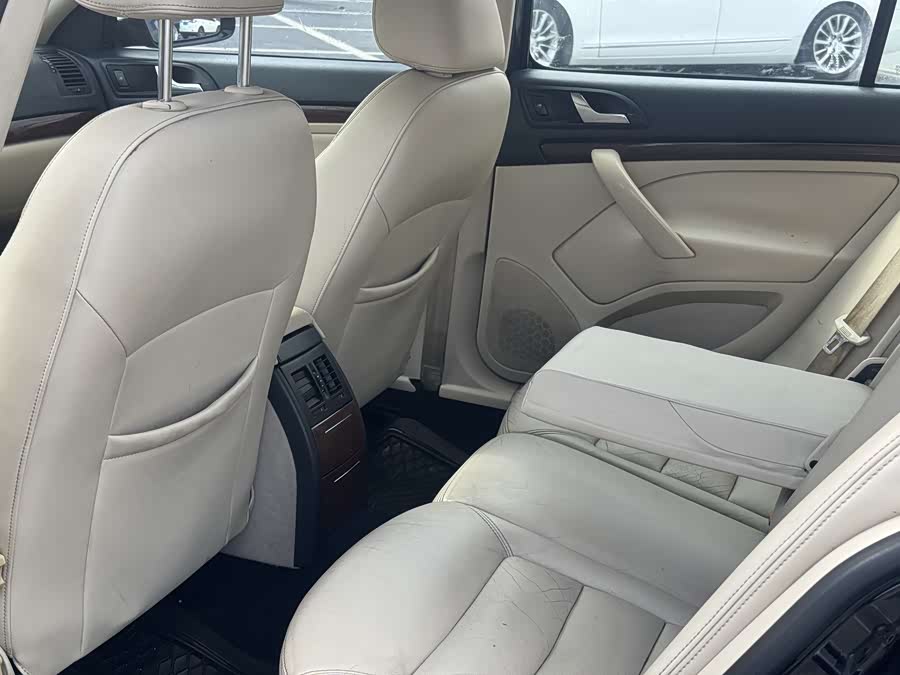 Skoda Octavia 2013 car image #19