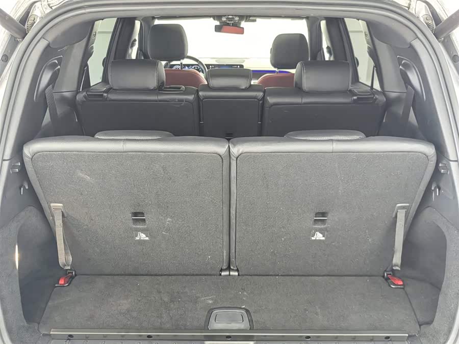 Mercedes-Benz GLB AMG 2021 immagine di auto #19