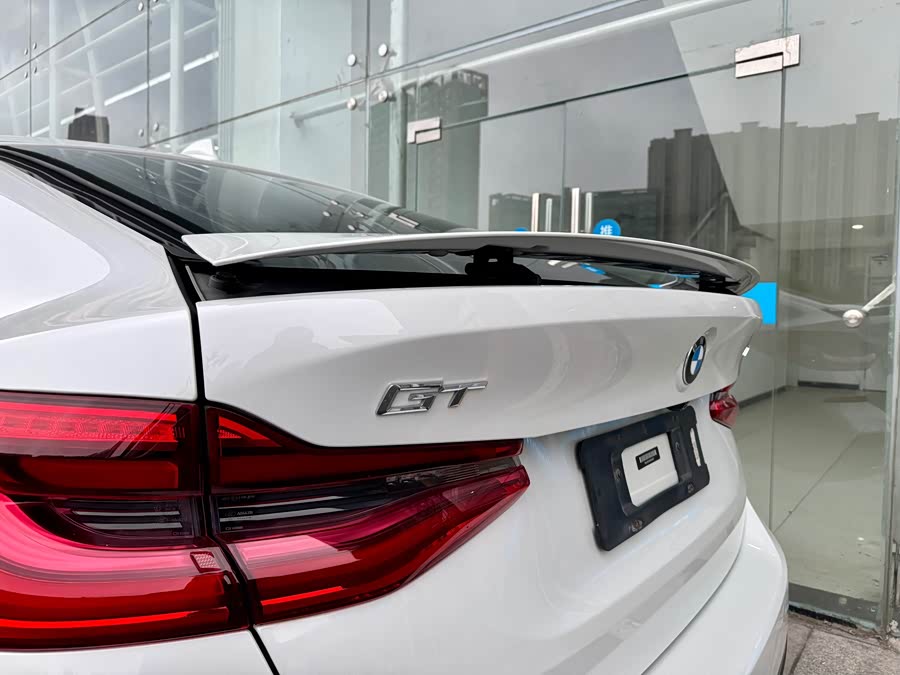 BMW 6 Series GT 2019 car image #19