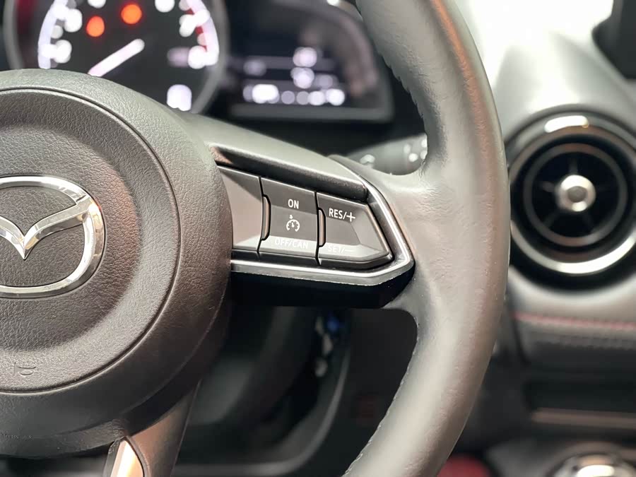 Mazda CX-3 2017 immagine di auto #19