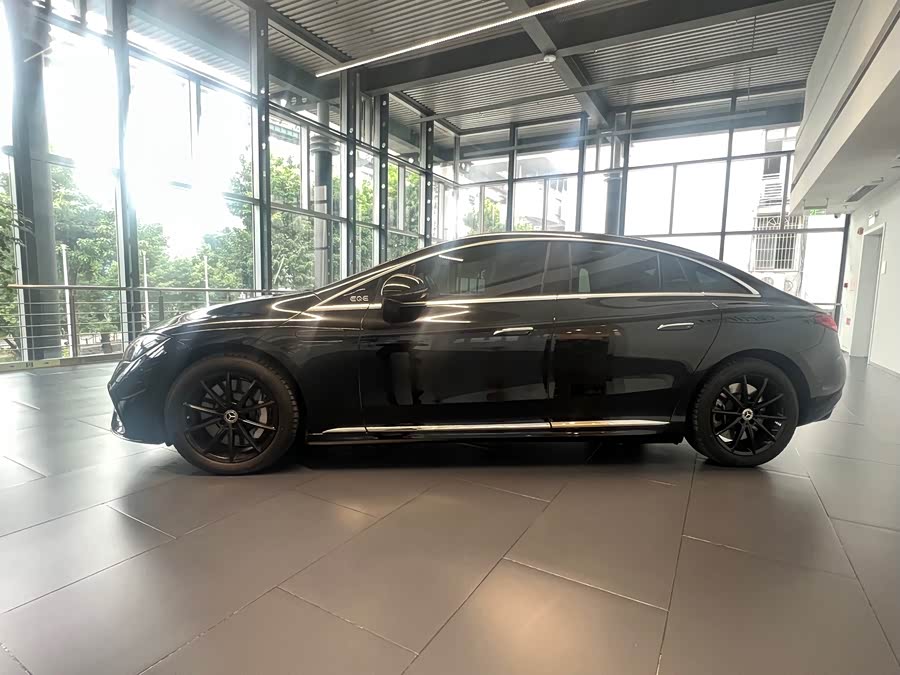 Mercedes-Benz EQE Class 2024 imagem de carro #19