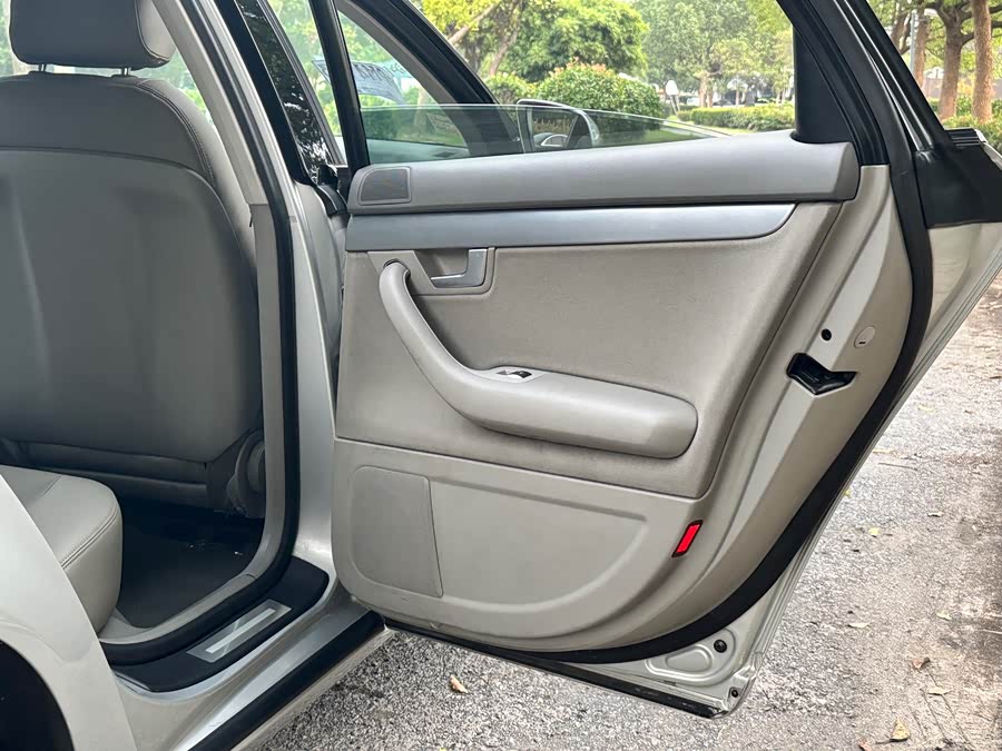 Audi A4 2007 car image #19