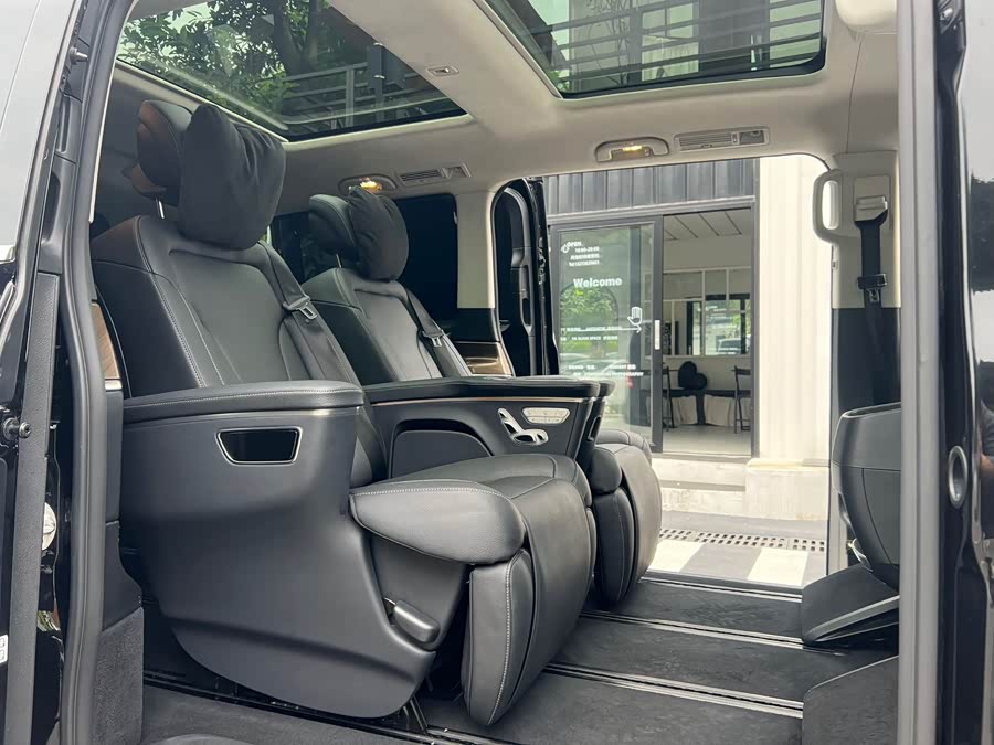 Mercedes-Benz V Class 2022 #19 Mercedes-Benz V Class 2022 car image #19