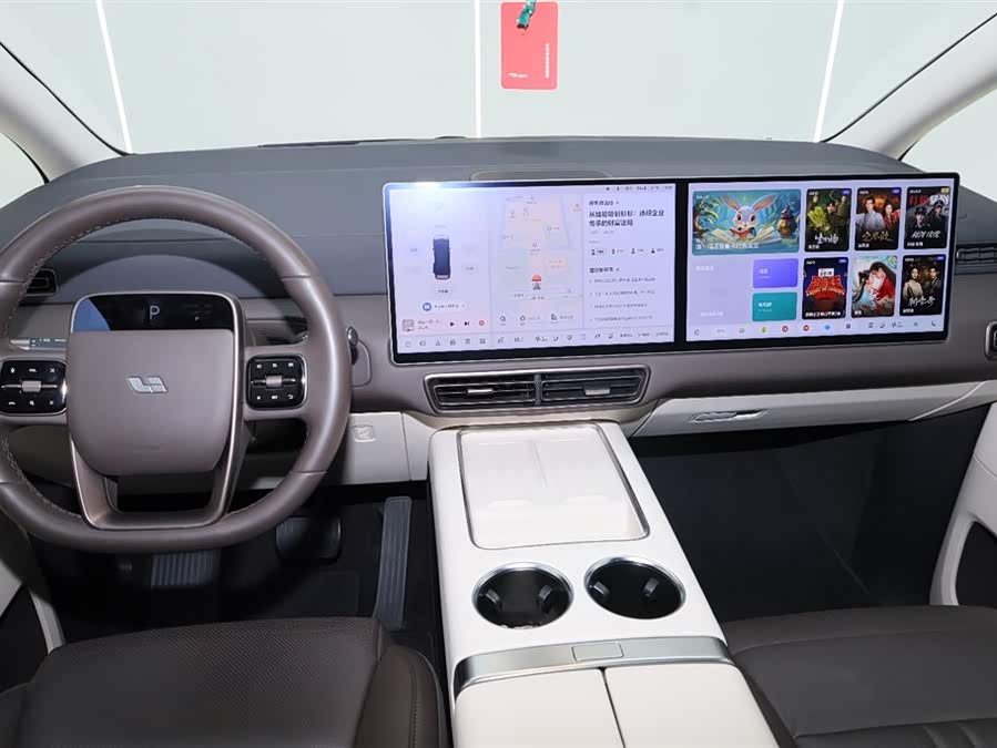 理想汽车 理想MEGA 2024 汽车图片 #19