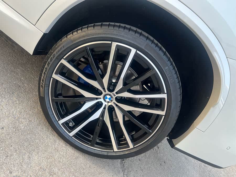 BMW X5 2022 car image #19