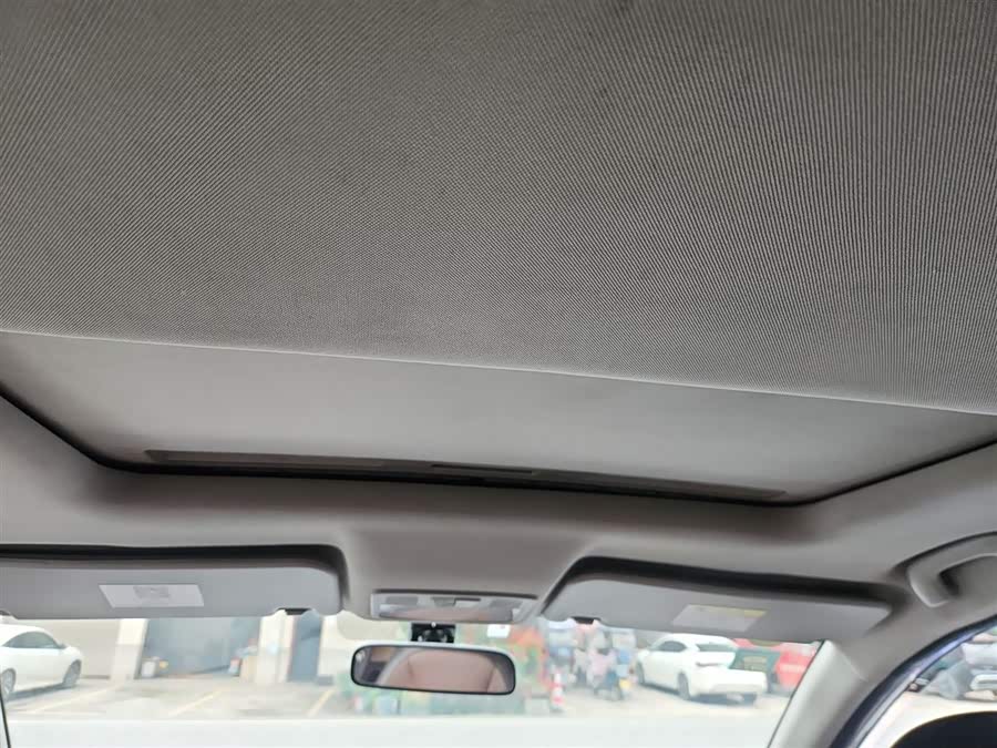 Forthing SX6 2016 car image #19