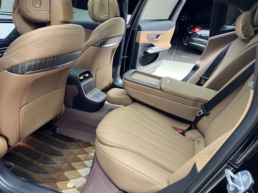 Mercedes-Benz E Class New Energy 2024 car image #19