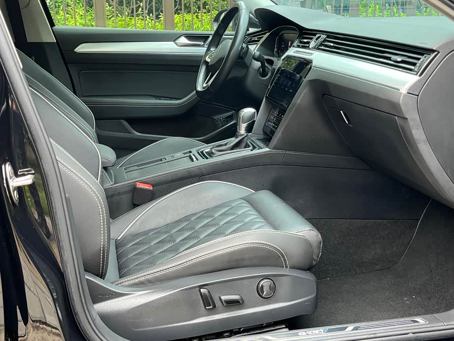 Volkswagen Magotan GTE 2023 car image #19