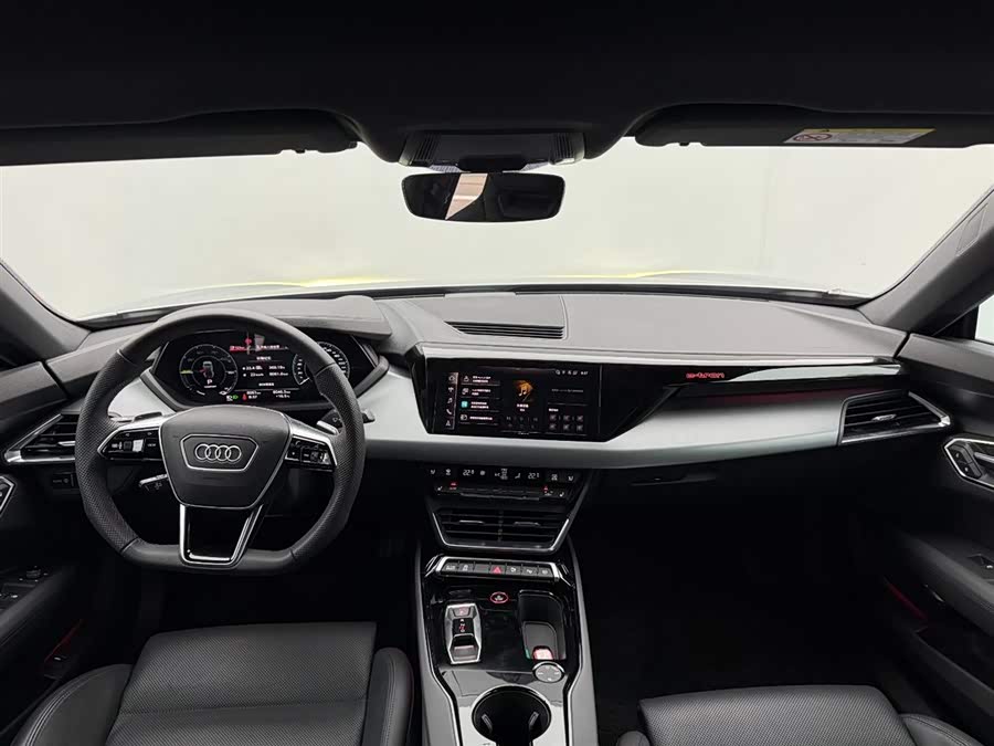 Audi e-tron GT 2024 #19 Audi e-tron GT 2024 image de voiture #19