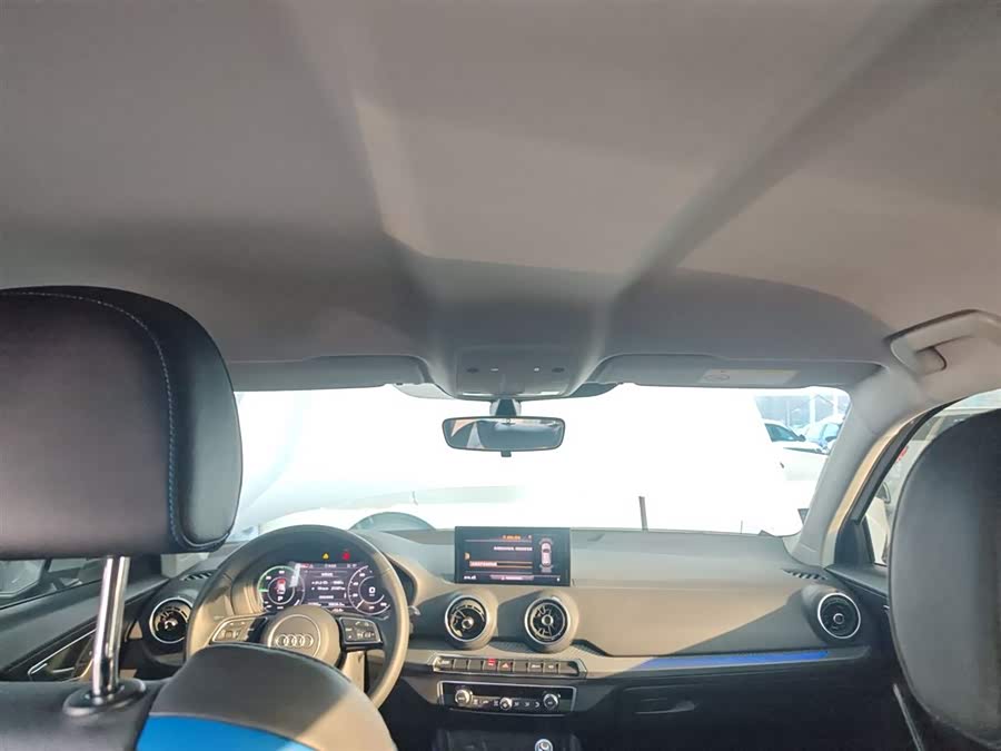 Audi Q2L e-tron 2021 #19 Audi Q2L e-tron 2021 صورة سيارة #19