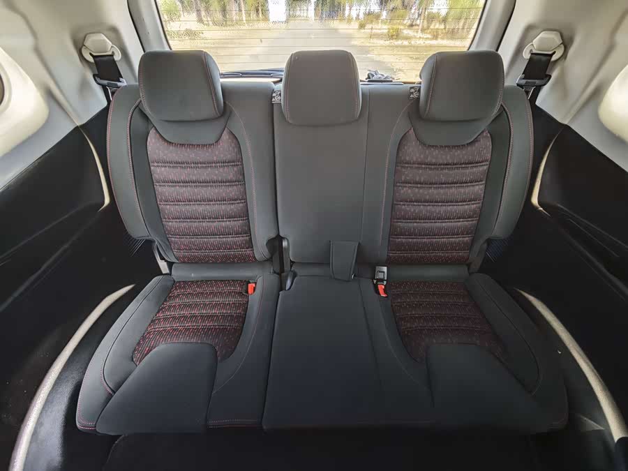 Forthing SX6 2019 صورة سيارة #19