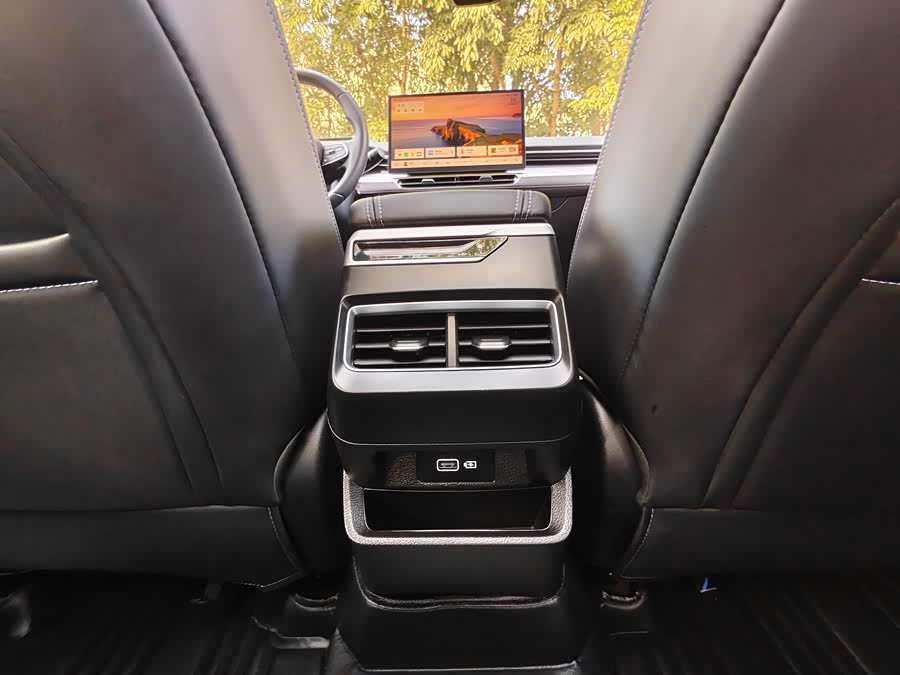 GEELY Preface 2024 car image #19