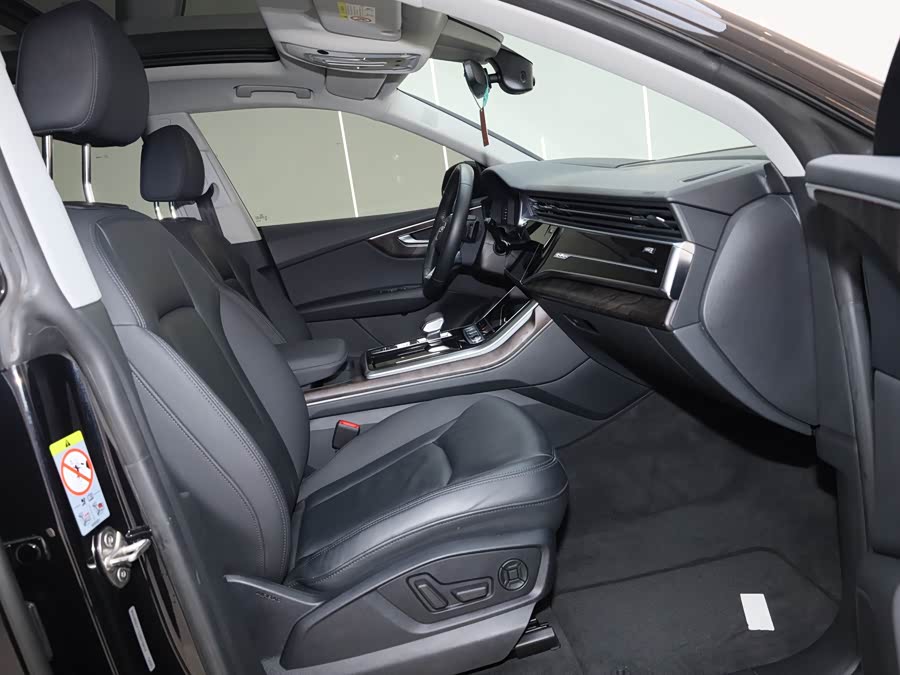 Audi Q8 2021 #19 Audi Q8 2021 car image #19