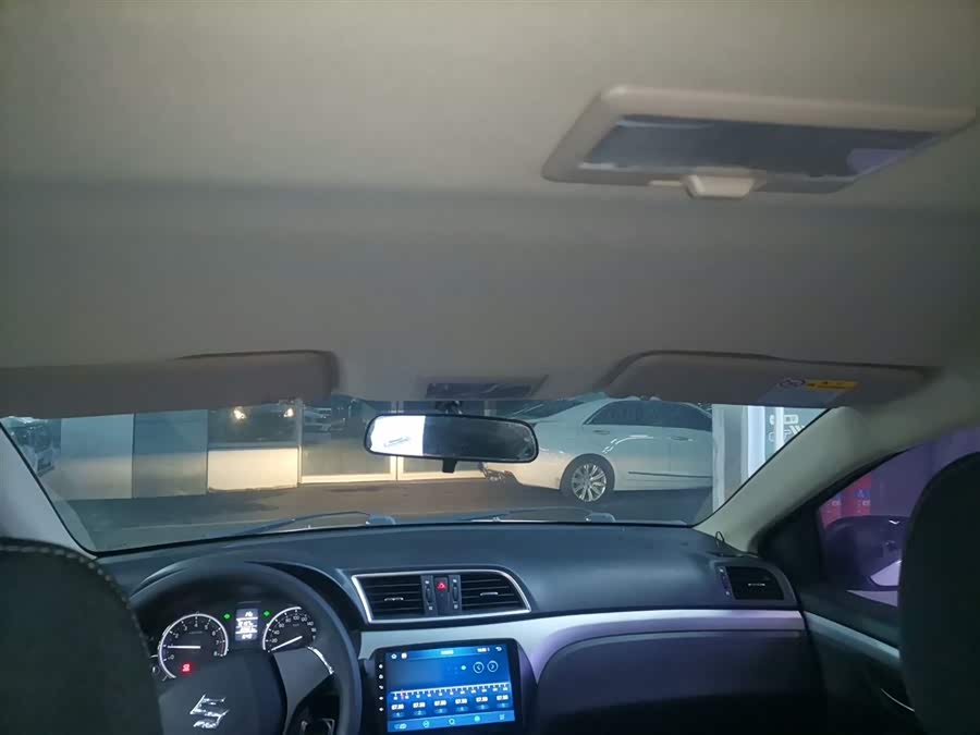 Suzuki Ciaz 2017 изображение автомобиля #19