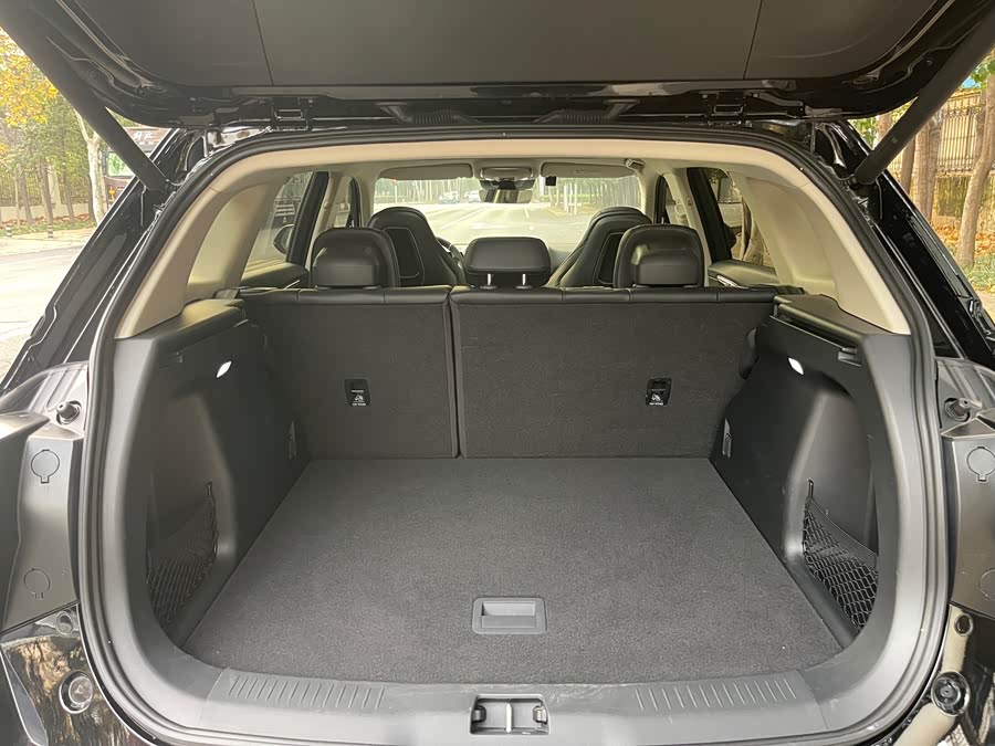 HongQi HS3 PHEV 2024 car image #19