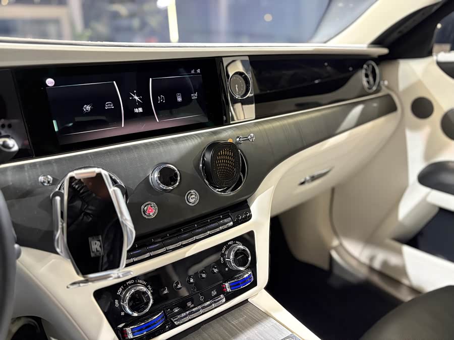 Rolls-Royce Ghost 2022 car image #19