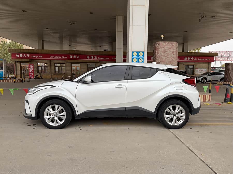 Toyota Izoa 2021 #19 Toyota Izoa 2021 immagine di auto #19