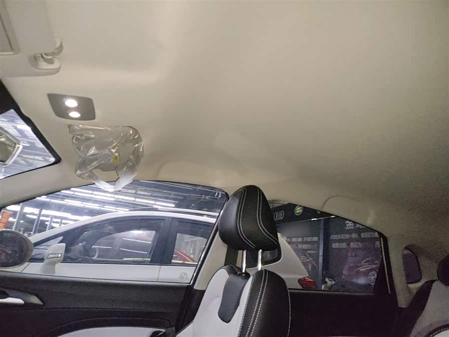 哪吒汽车 哪吒AYA 2024 汽车图片 #19