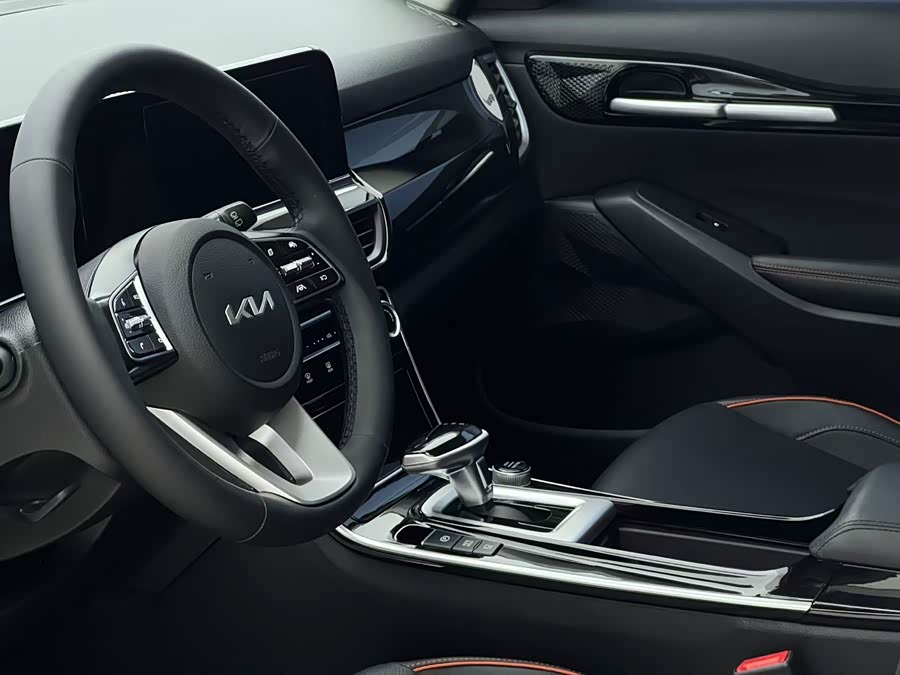 Kia Seltos 2023 car image #19