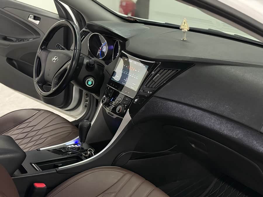 Hyundai Sonata 2016 car image #19