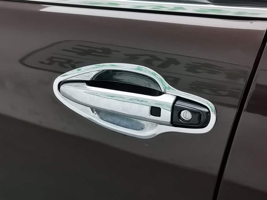 BYD S7 2015 car image #19