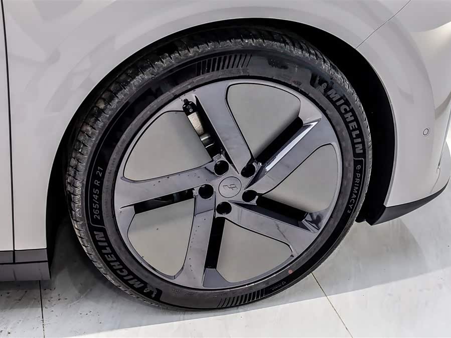 Li i8 2025 изображение автомобиля #19