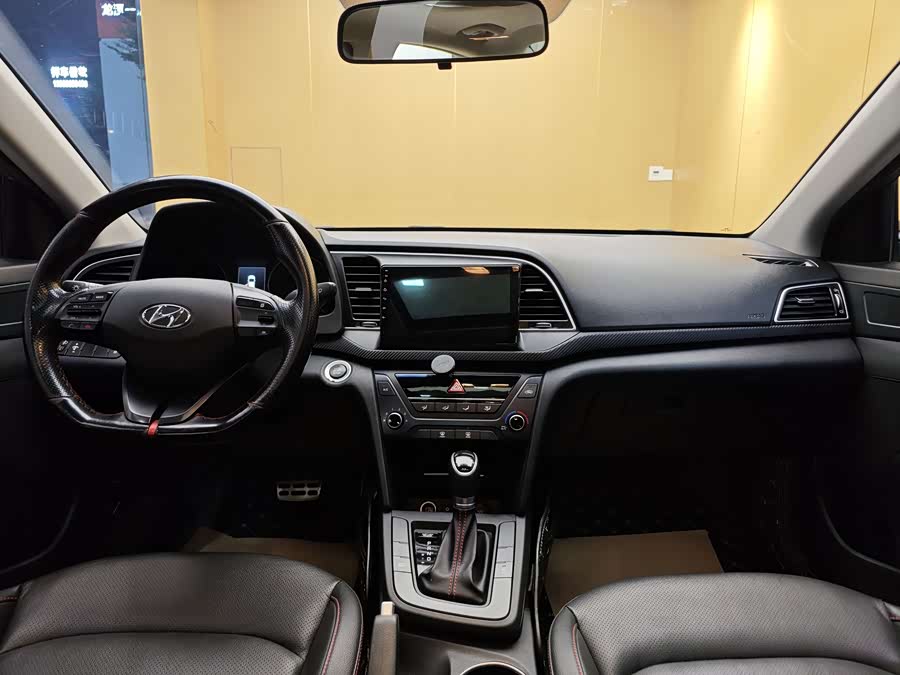 Hyundai Elantra AD 2018 car image #19