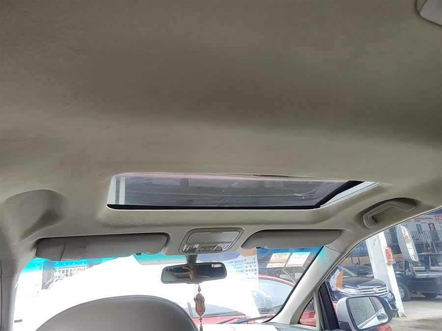 BYD M6 2014 car image #19