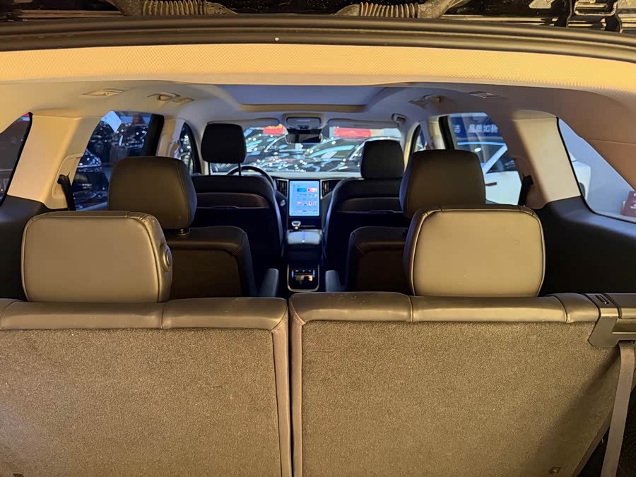 HongQi HS7 PHEV 2024 car image #19