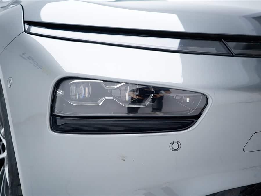 小鹏 小鹏P7 2021 汽车图片 #19